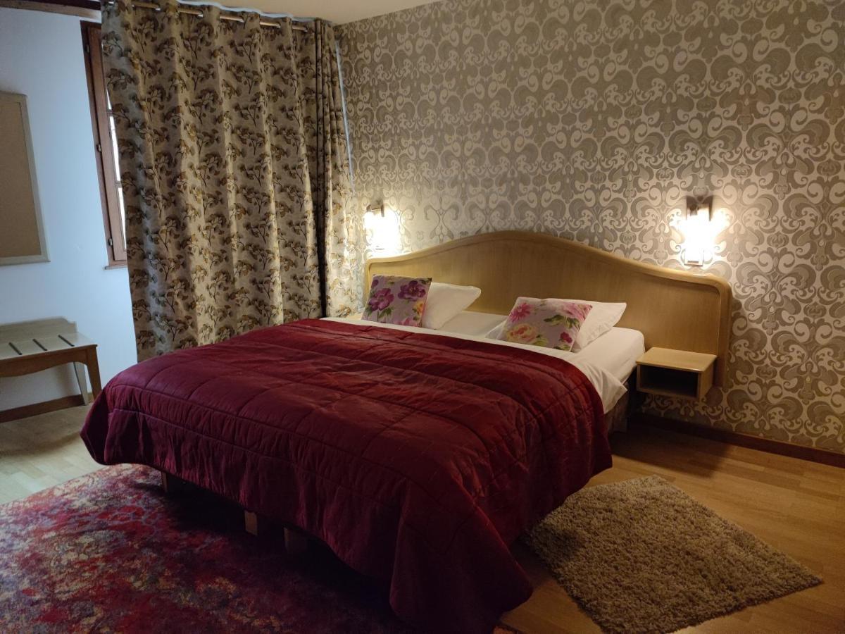 Hotel Au Lion Ribeauvillé Екстериор снимка