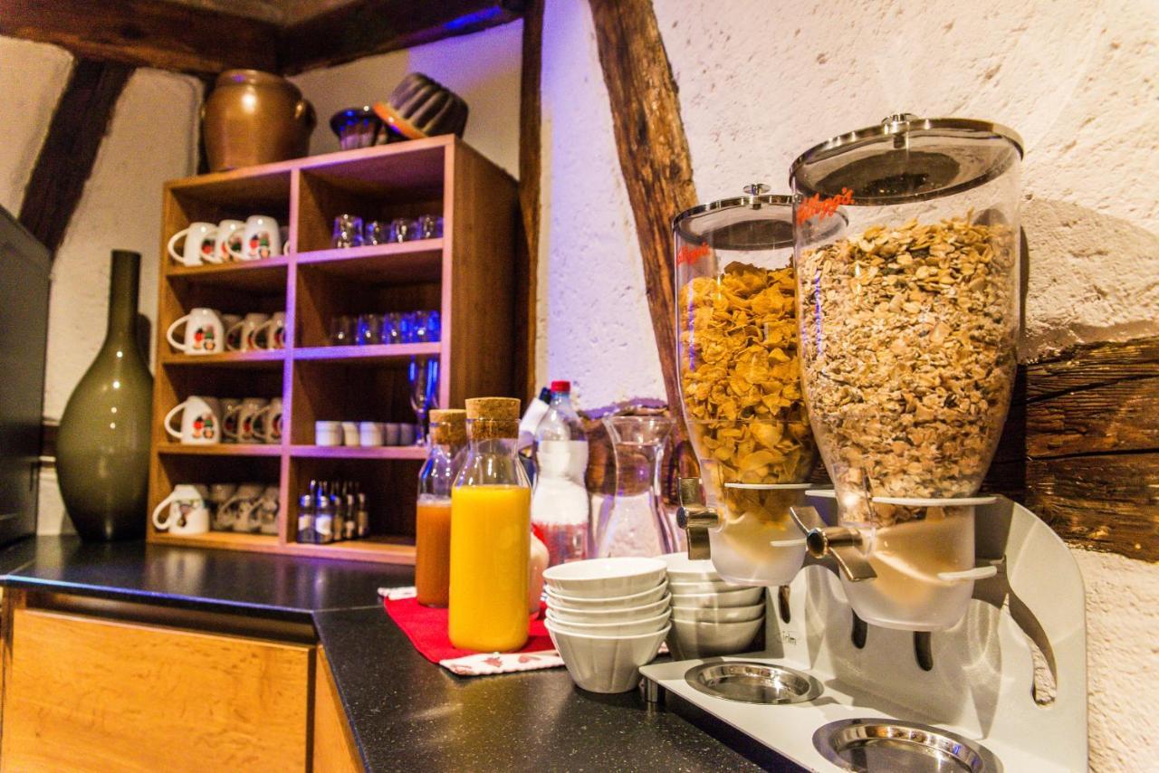Hotel Au Lion Ribeauvillé Екстериор снимка