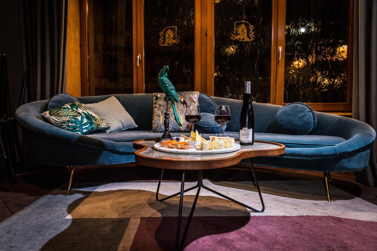 Hotel Au Lion Ribeauvillé Екстериор снимка