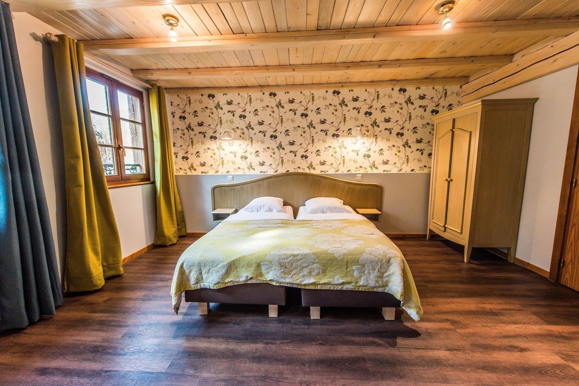 Hotel Au Lion Ribeauvillé Екстериор снимка
