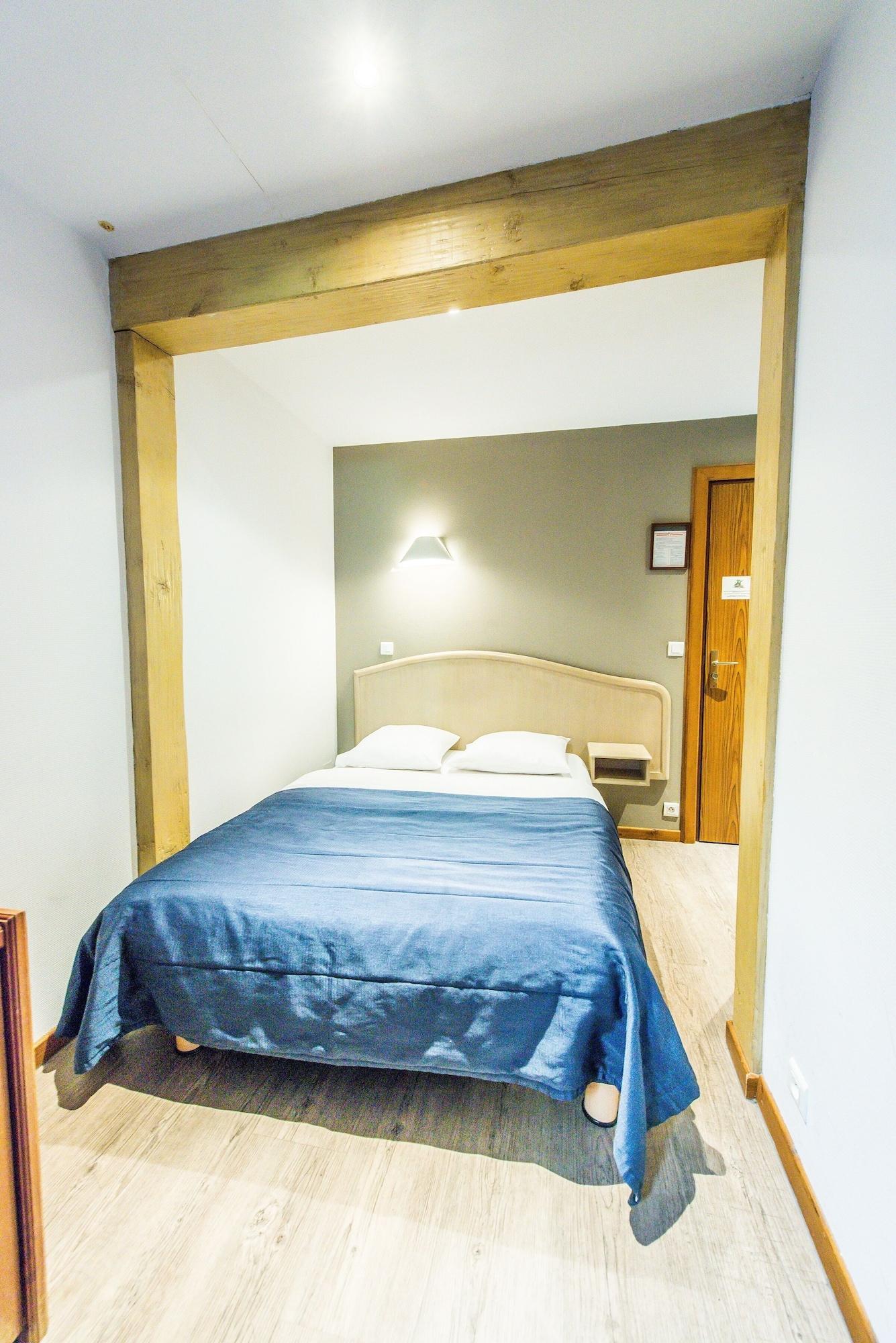 Hotel Au Lion Ribeauvillé Екстериор снимка