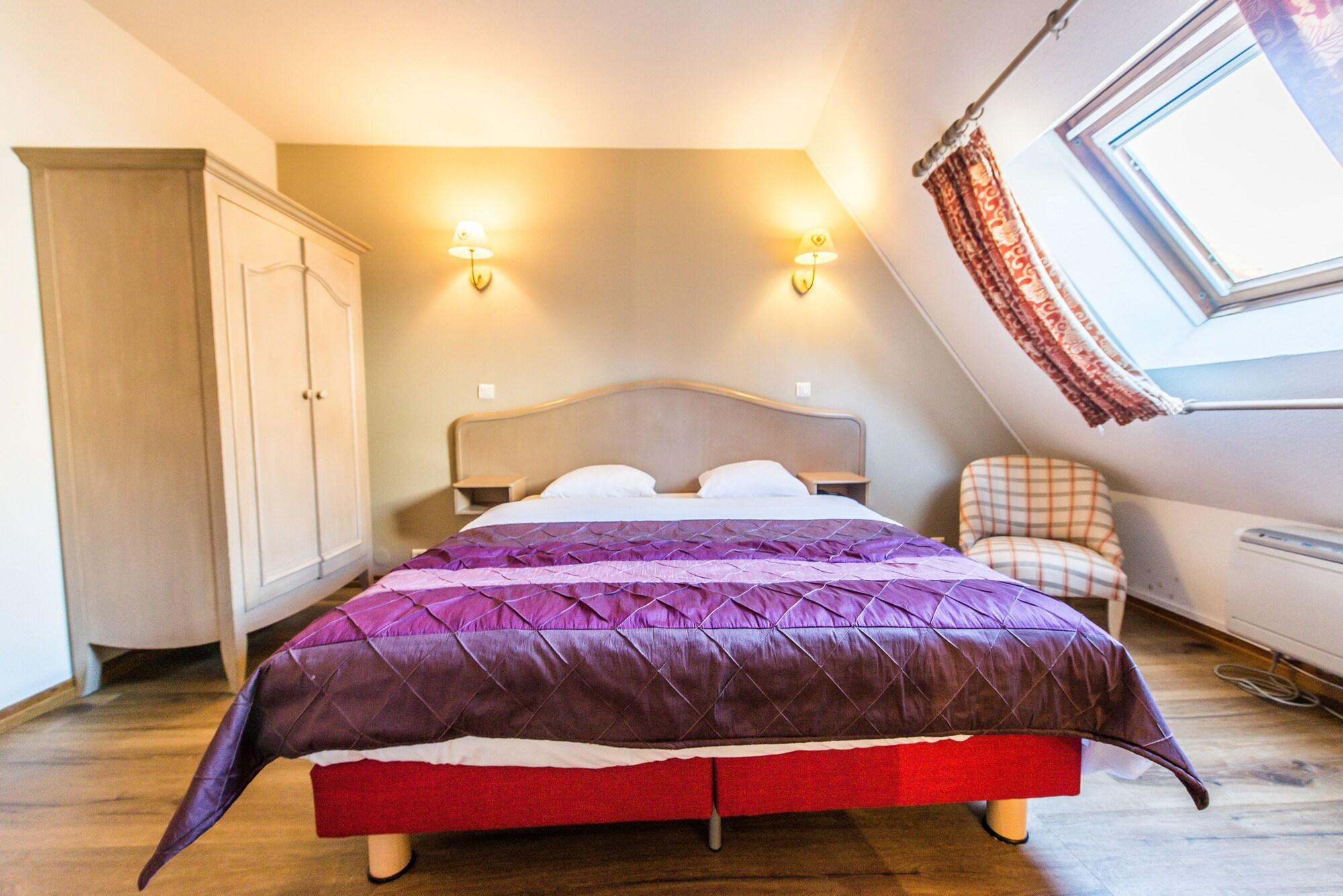 Hotel Au Lion Ribeauvillé Екстериор снимка