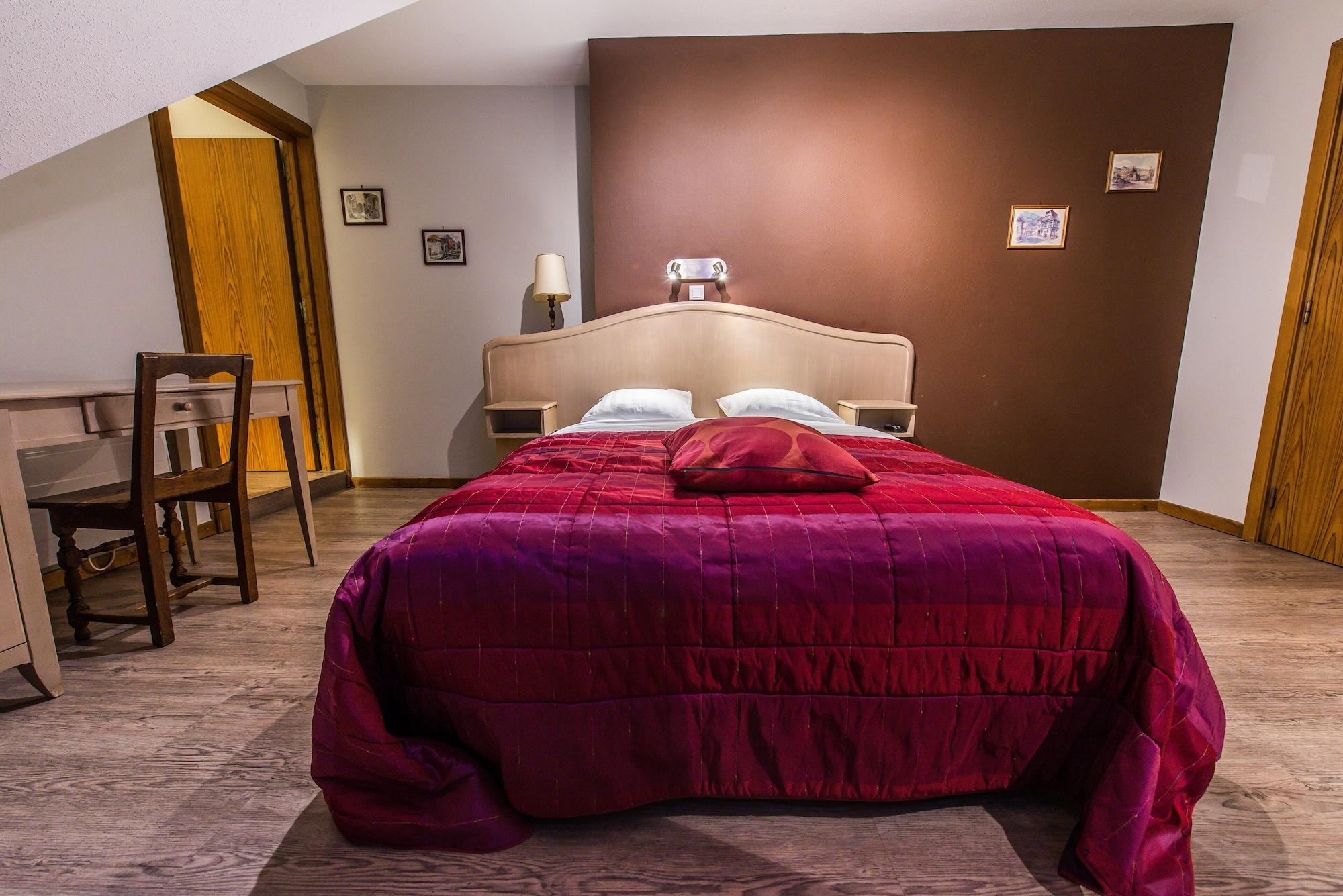 Hotel Au Lion Ribeauvillé Екстериор снимка