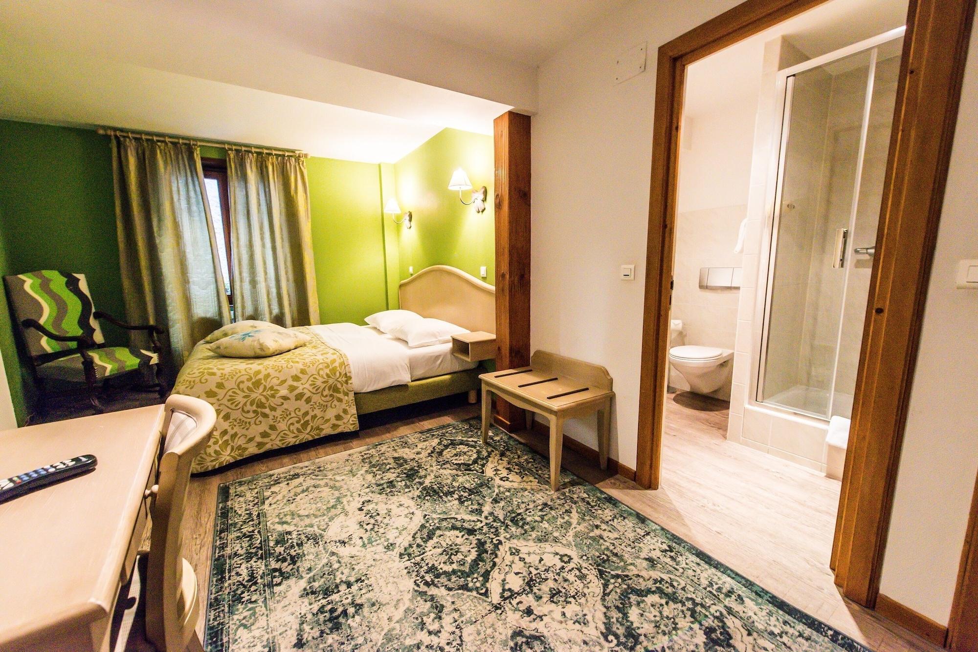 Hotel Au Lion Ribeauvillé Екстериор снимка